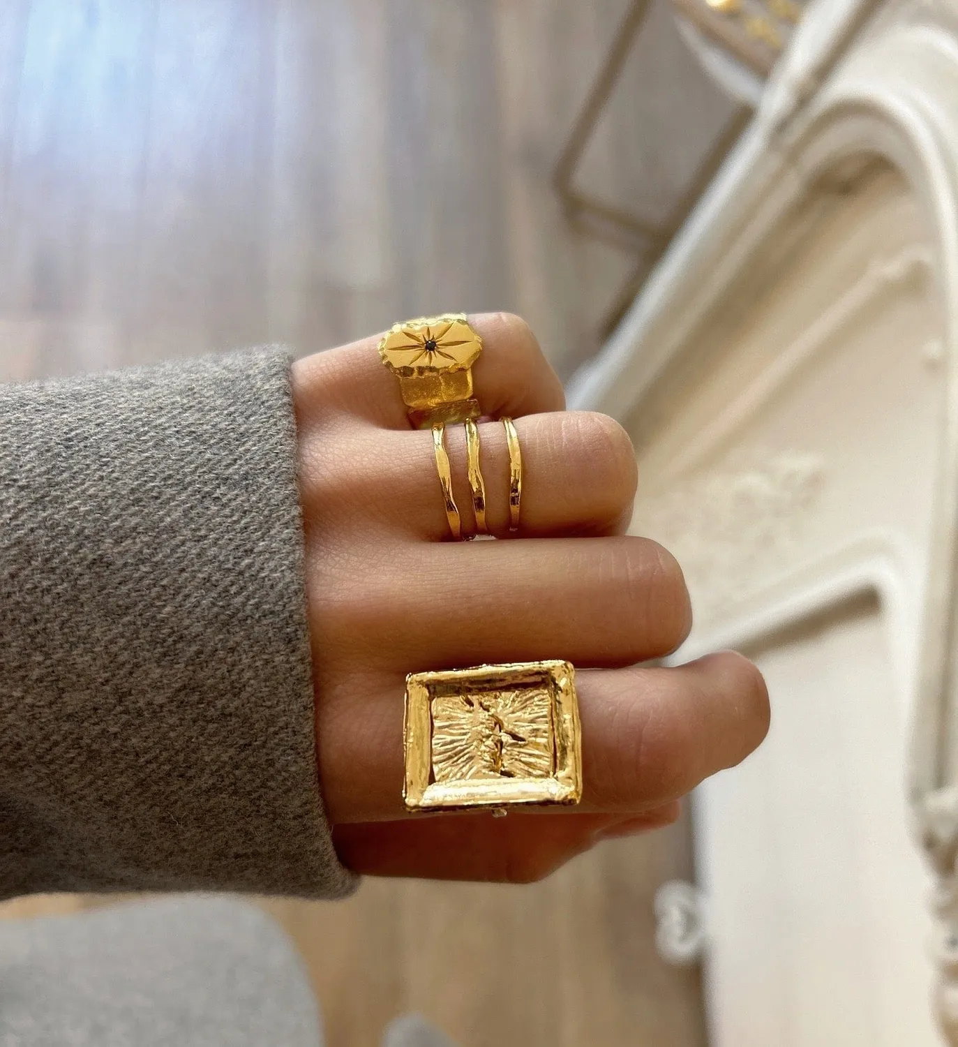 Elise Tsikis Surate bague or jaune ajustable