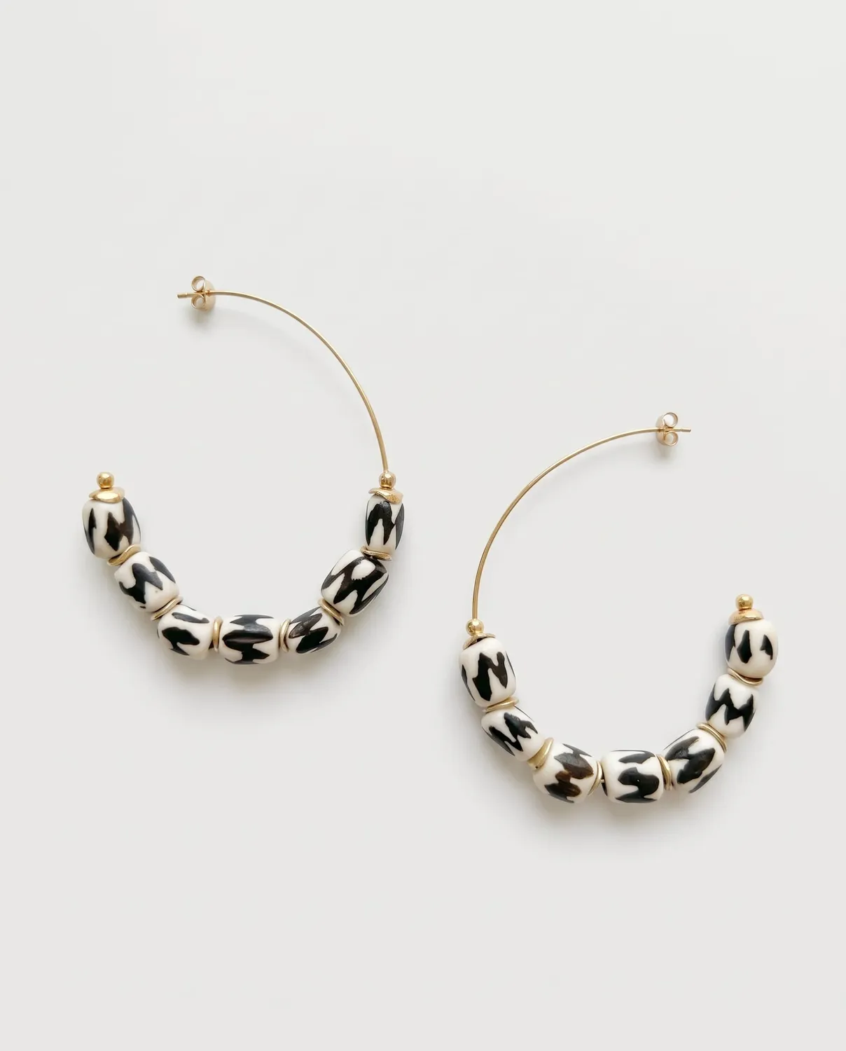 Elise Tsikis Kadi boucles perles céramique 7 cm