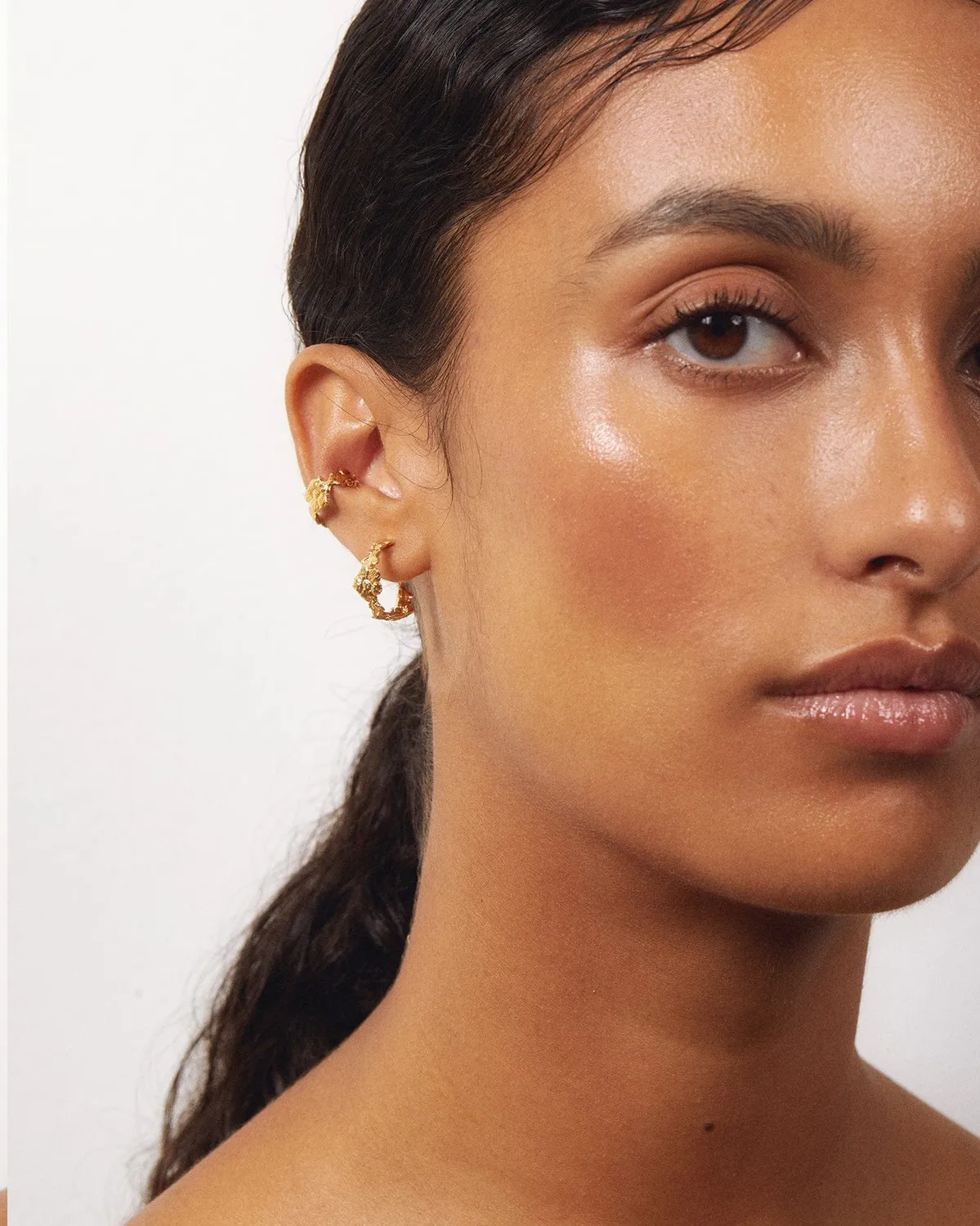 Elise Tsikis Psiani earcuff fleur doré ajustable