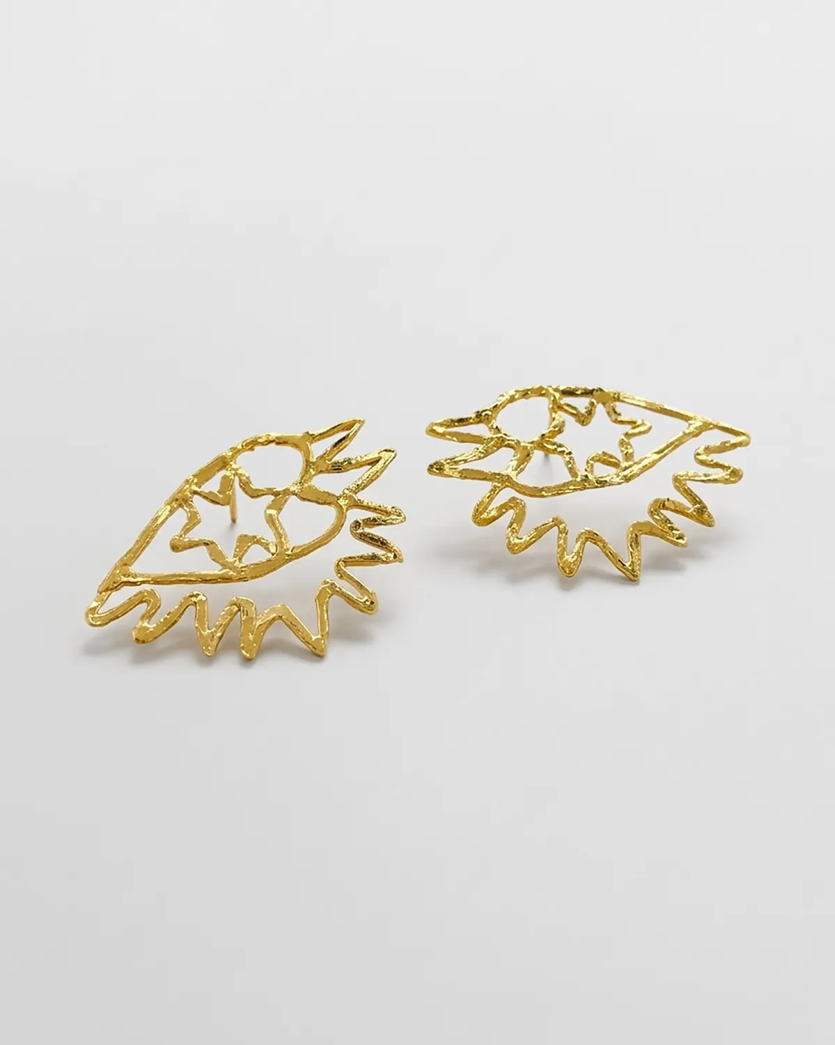 Elise Tsikis Santeria boucles d'oreilles dorées cœur étoile