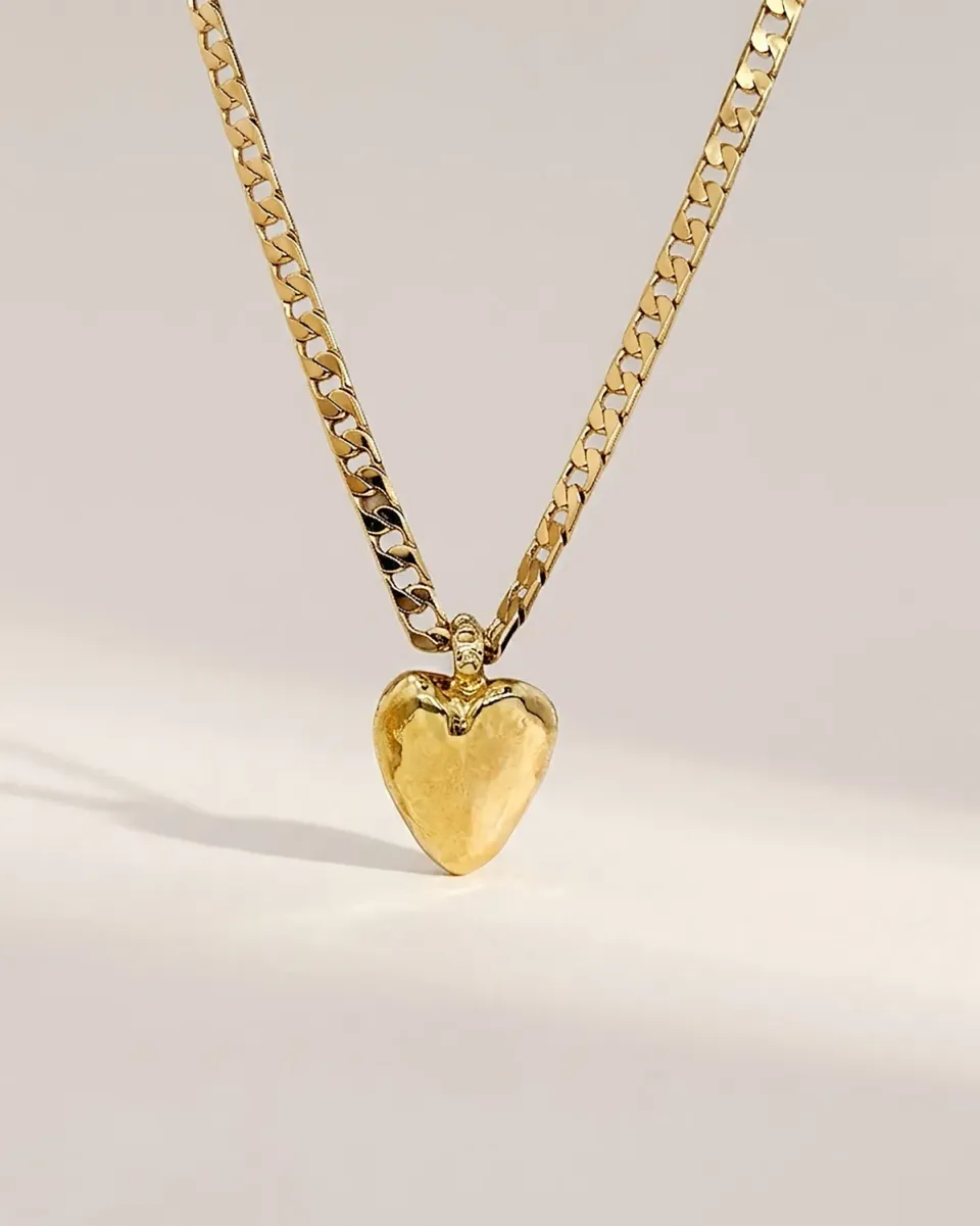 Elise Tsikis Otov collier coeur or jaune 40 cm