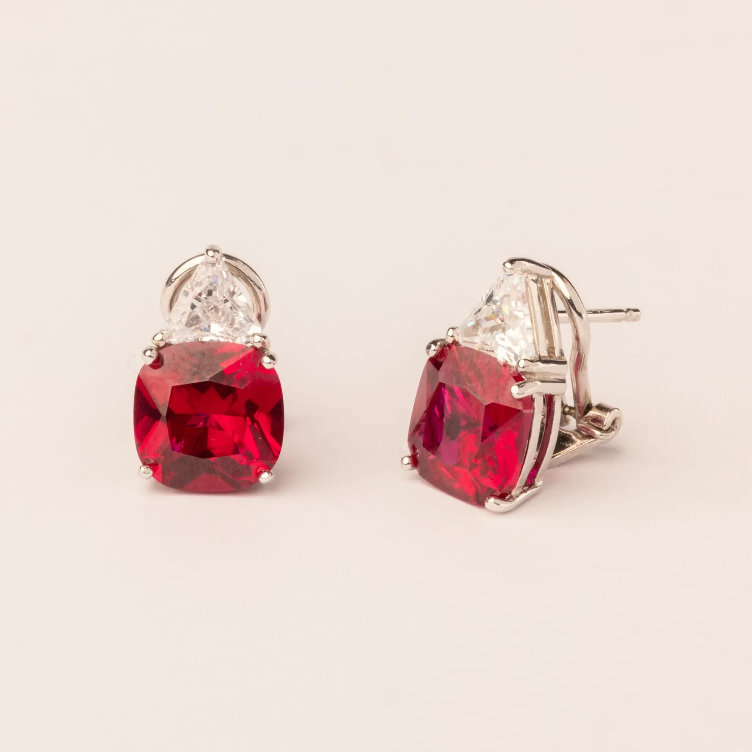 ULTIMA EDIZIONE Triangolo boucles d'oreilles zircon