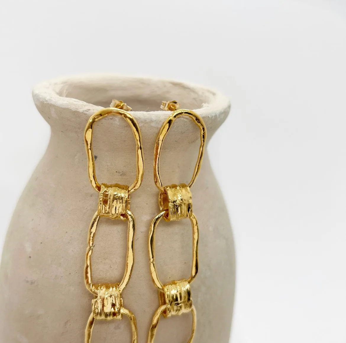 Elise Tsikis Ambaji boucles pendantes 7,8 cm