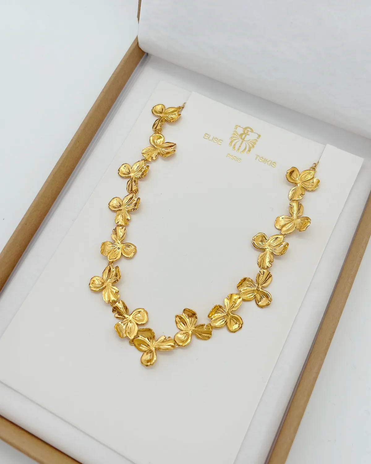 Elise Tsikis Némésis Aglaé collier choker doré 37 cm