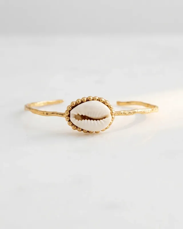 Elise Tsikis Aoia bracelet jonc cauri doré