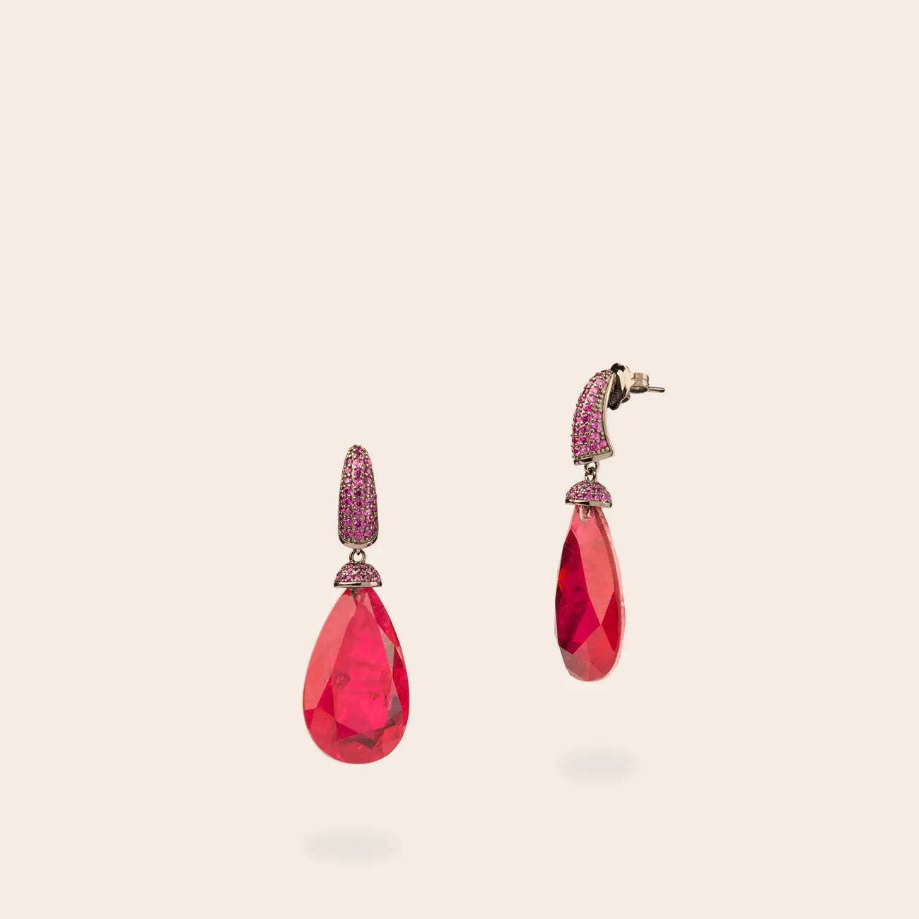 Ultima Edizione Pavé Goutte boucles pendantes couleur