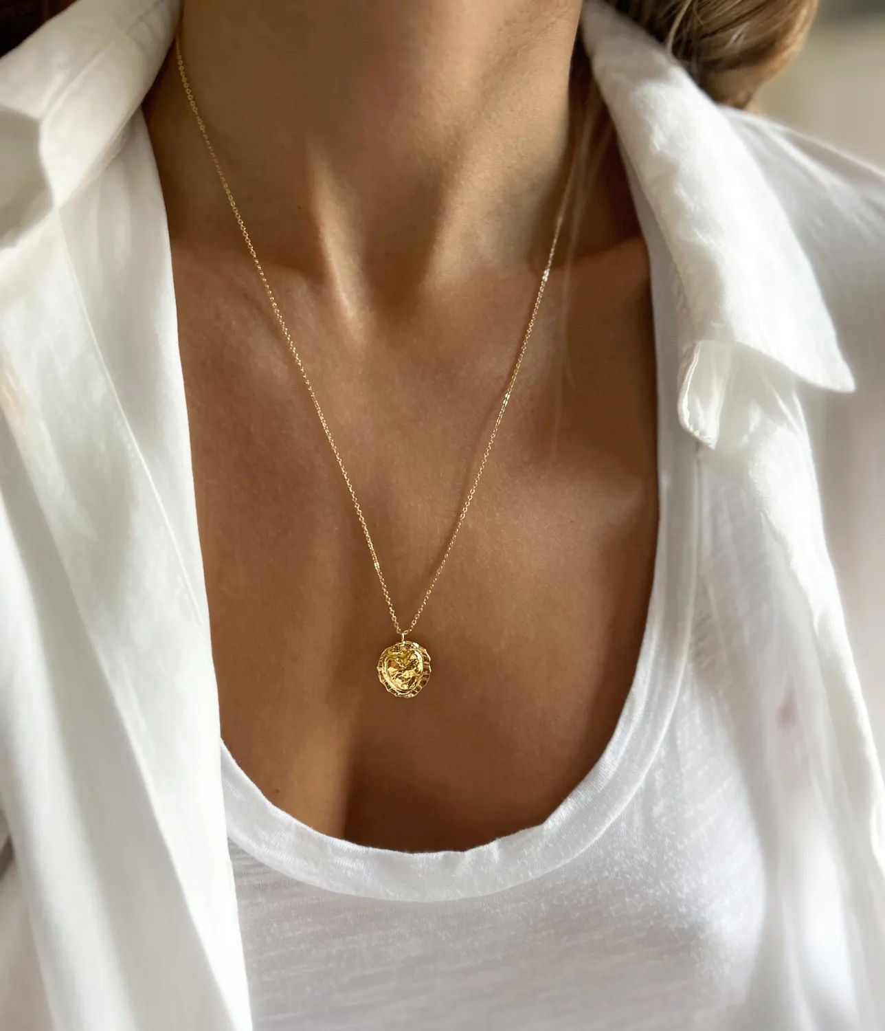 Elise Tsikis Travia collier coeur or jaune 55 cm