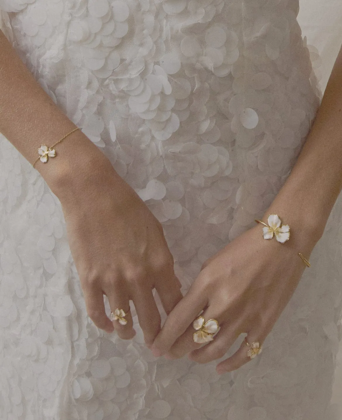 Elise Tsikis Elysia Medium bague fleur émaillée réglable
