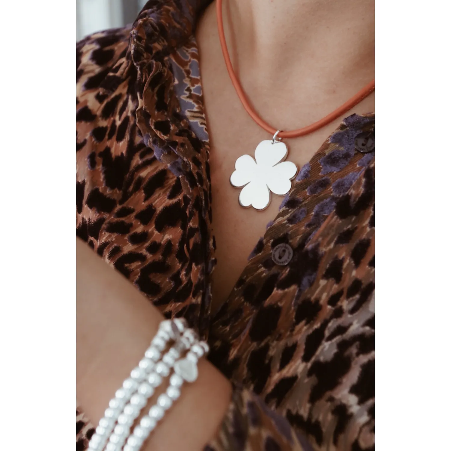 Secret de Cuir N°1352 ras de cou cuir pendentif argent
