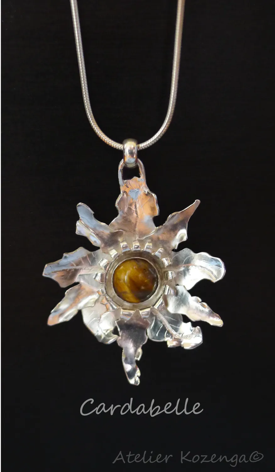 L'Atelier Kozenga Cardabelle pendentif argent œil de tigre