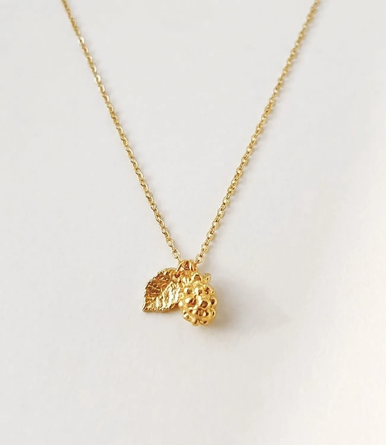 Elise Tsikis Baie collier fin enfant femme or jaune
