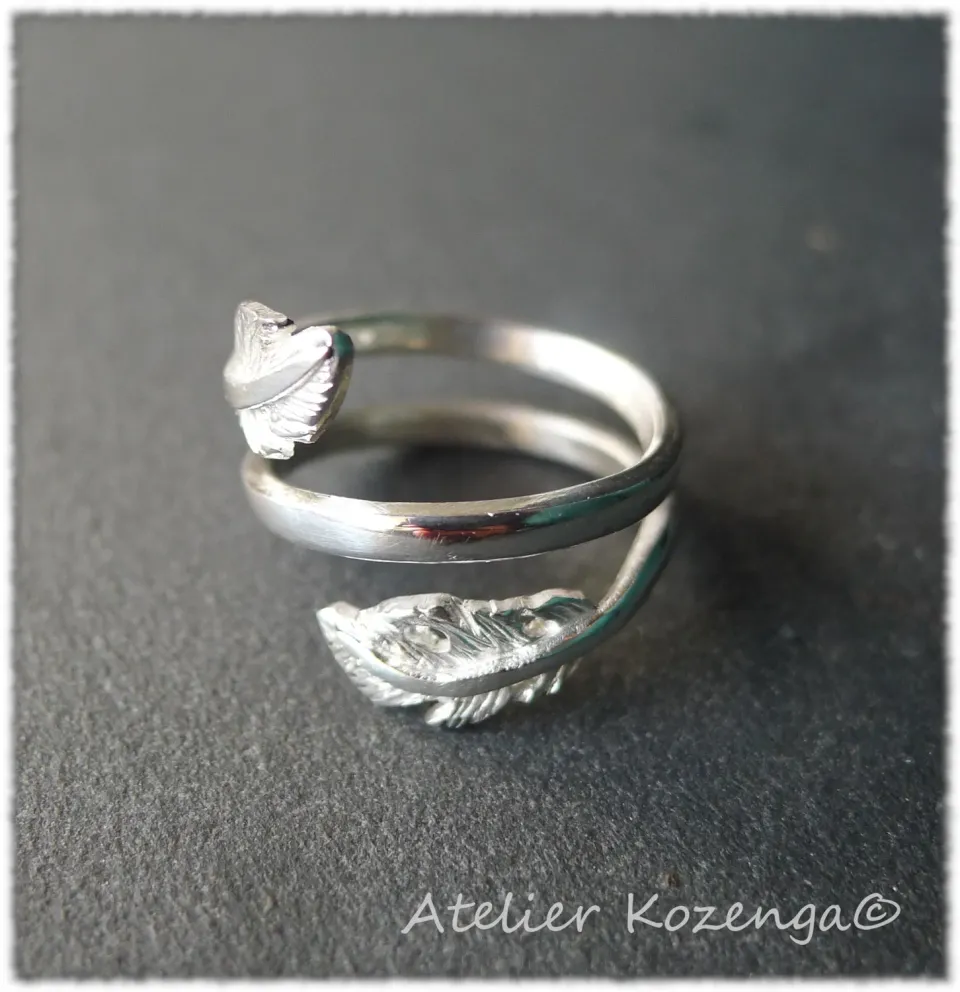 L'Atelier Kozenga Plume bague argent massif légère