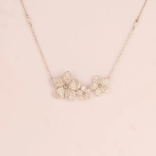 Ultima Edizione 3 fiori collier pavé blanc
