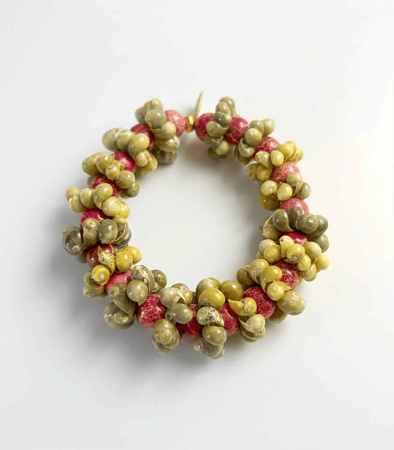 Elise Tsikis Ermita bracelet élastique coquillages