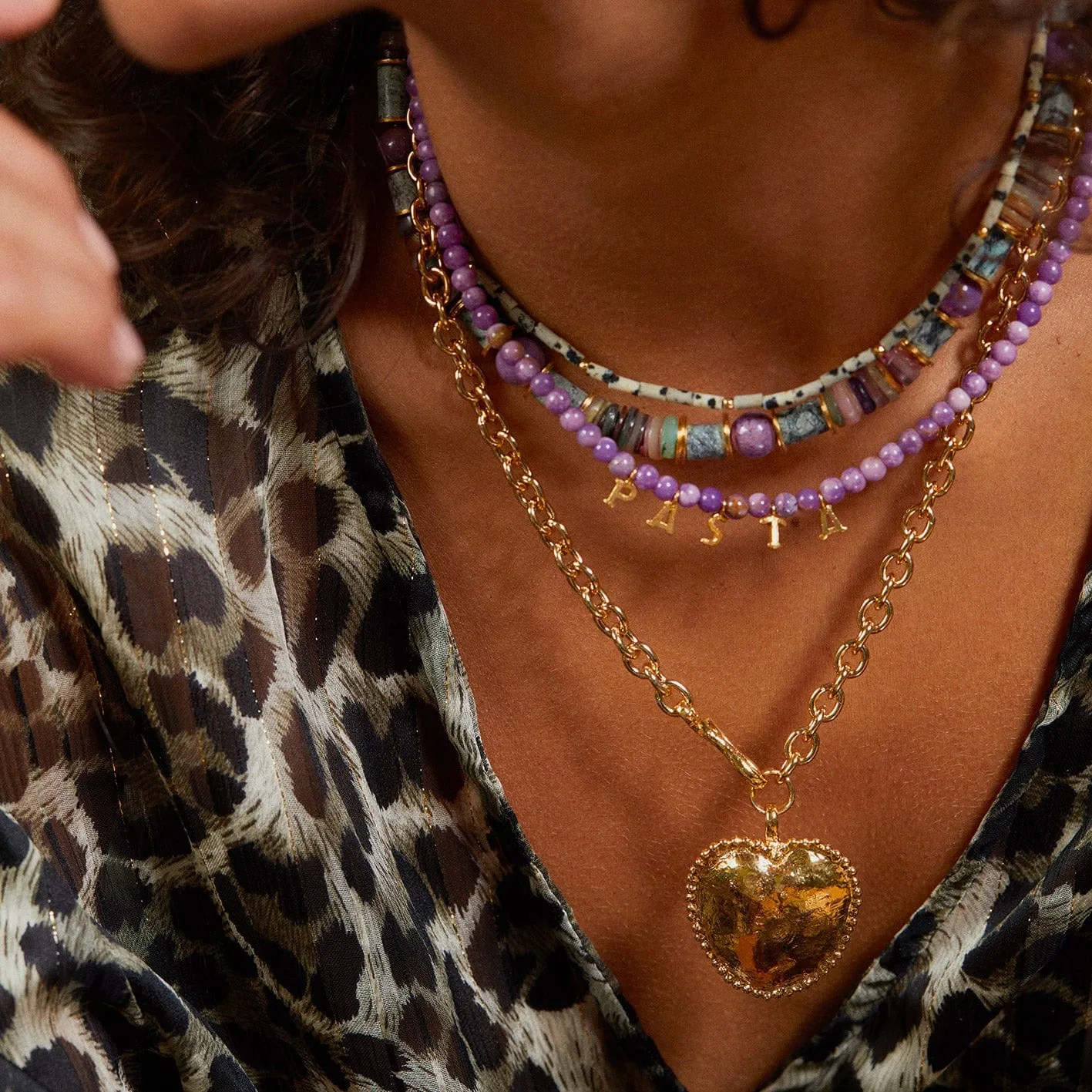 Elise Tsikis Ciarly collier cordon jaspe dalmatien