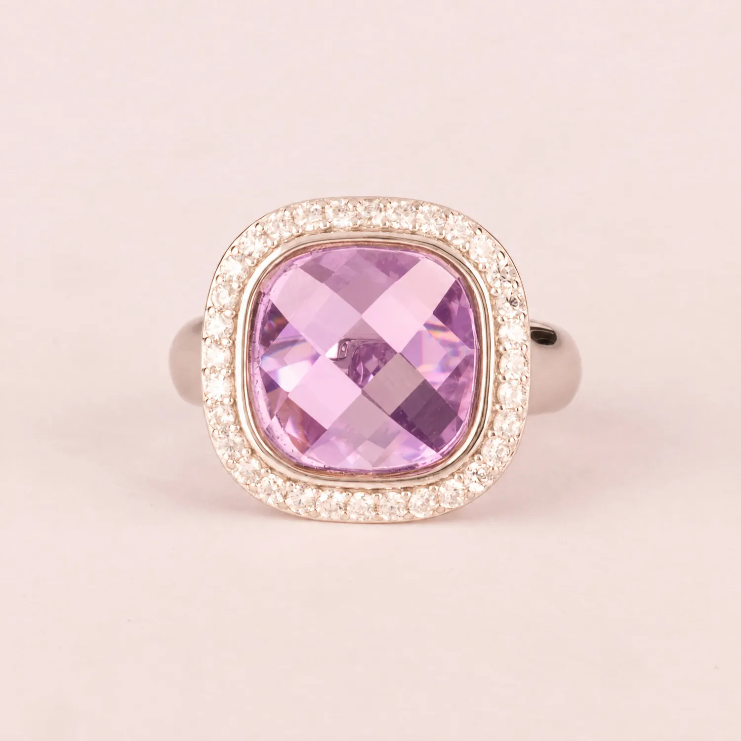 Ultima Edizione Coussin et Pavé bague centrale