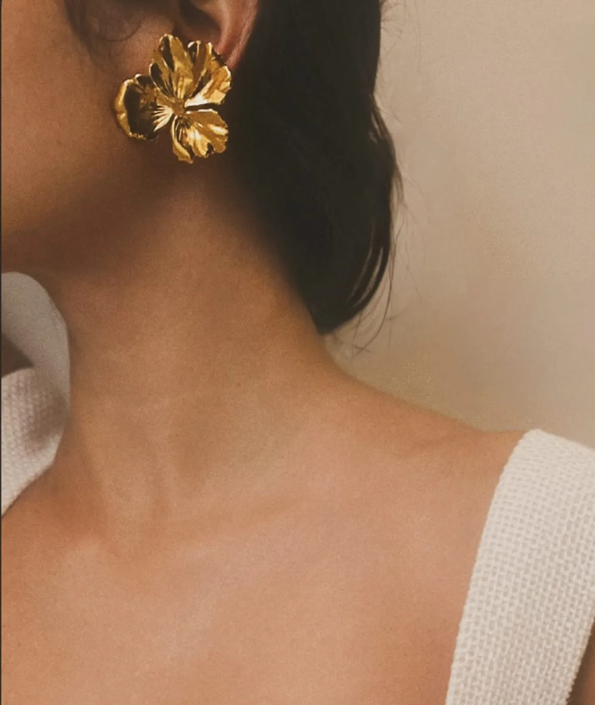 Elise Tsikis Nemesis Medium boucles fleurs or jaune 4 cm