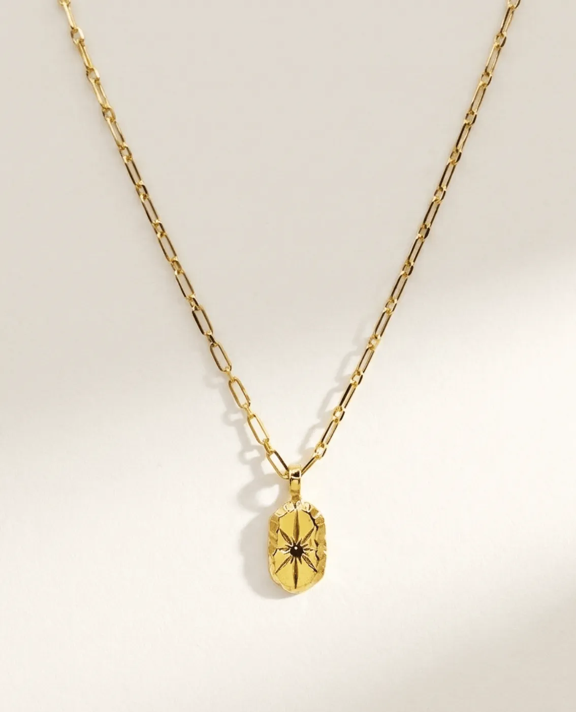 Elise Tsikis Alozia collier chaîne 50 cm zircon noir