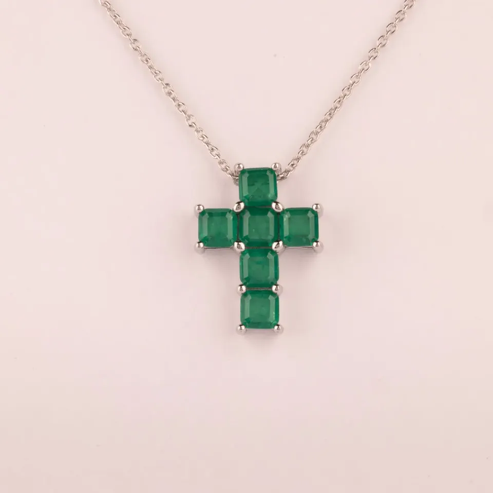 Ultima Edizione Croce Carré pendentif croix zircons couleur