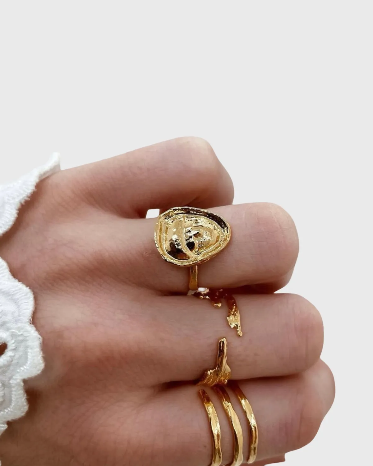 Elise Tsikis Valli bague visage grec ajustable