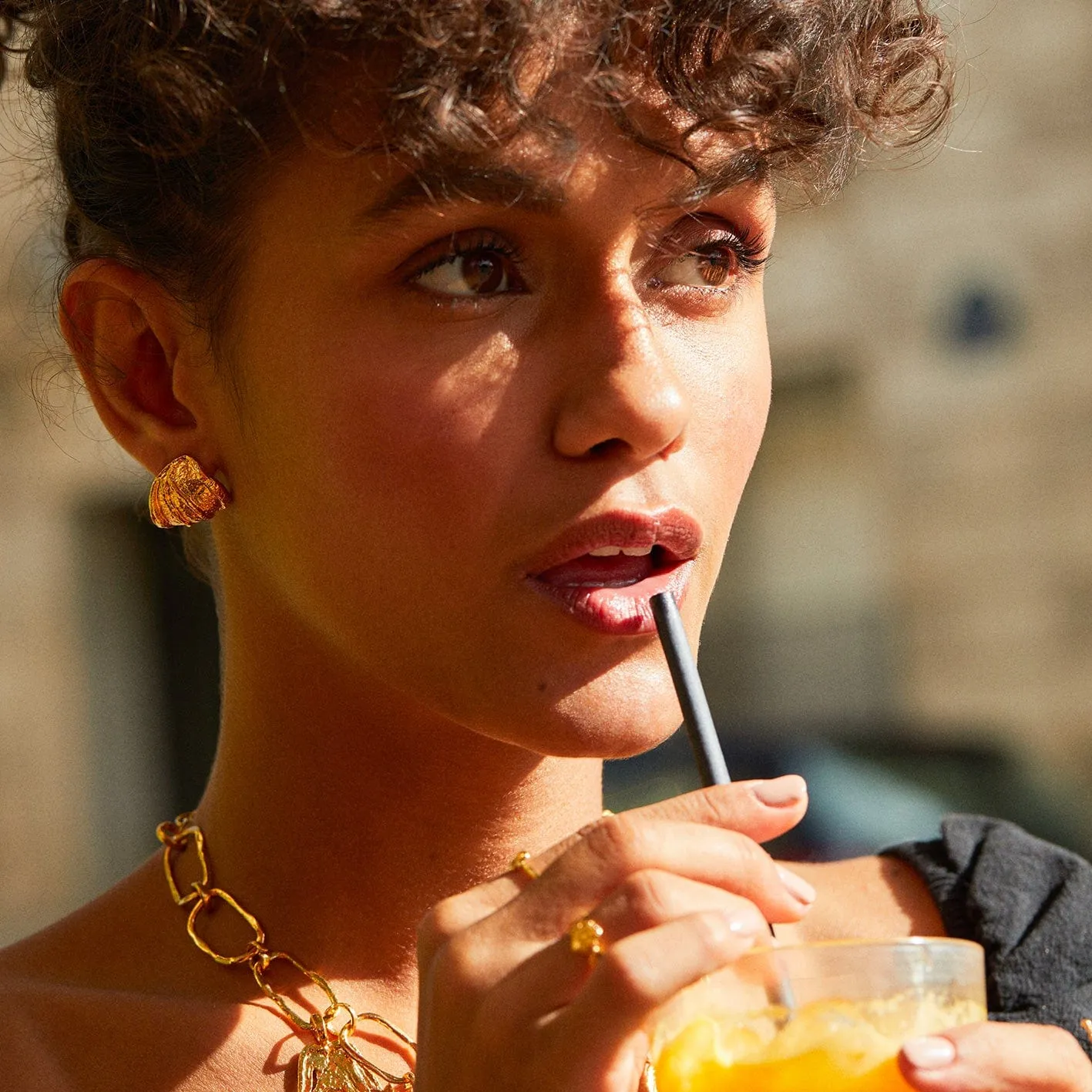 Elise Tsikis Vasto boucles d'oreilles puces or jaune