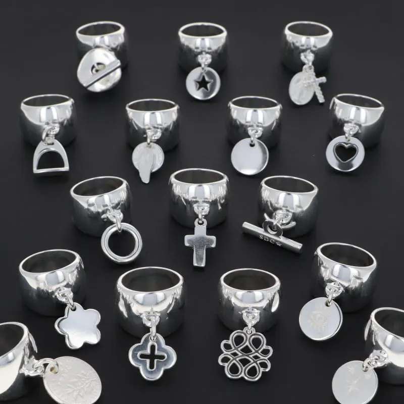 Secret de Cuir N°1402 Pampille bague chevalière plaqué argent