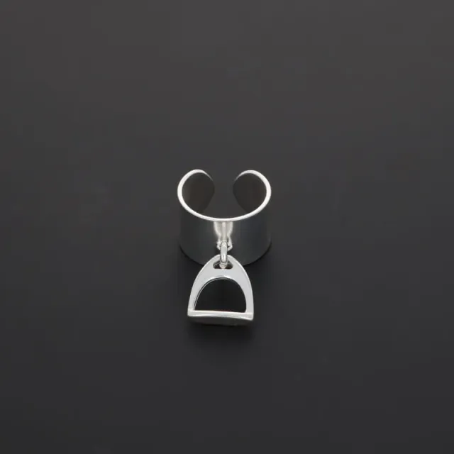 Secret de Cuir N°113 bague étrier plaqué argent réglable