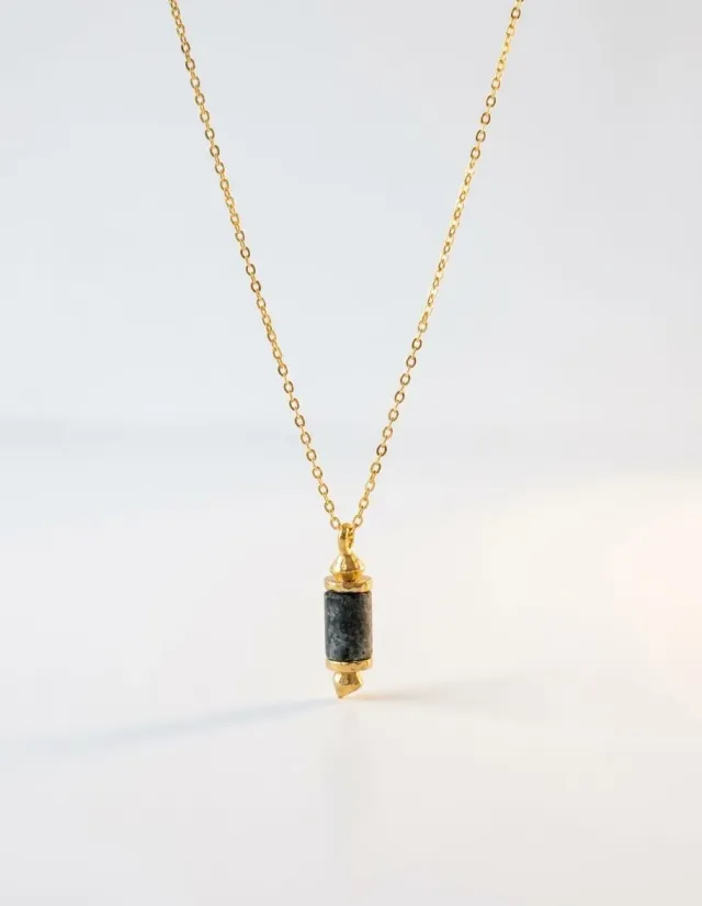 Elise Tsikis Alika collier vert or 24 carats