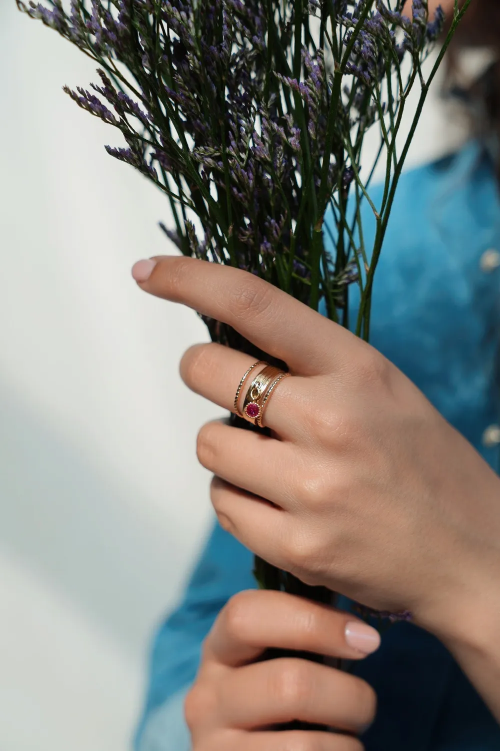 Cloralys Rosalie bague doré zircon fuchsia réglable