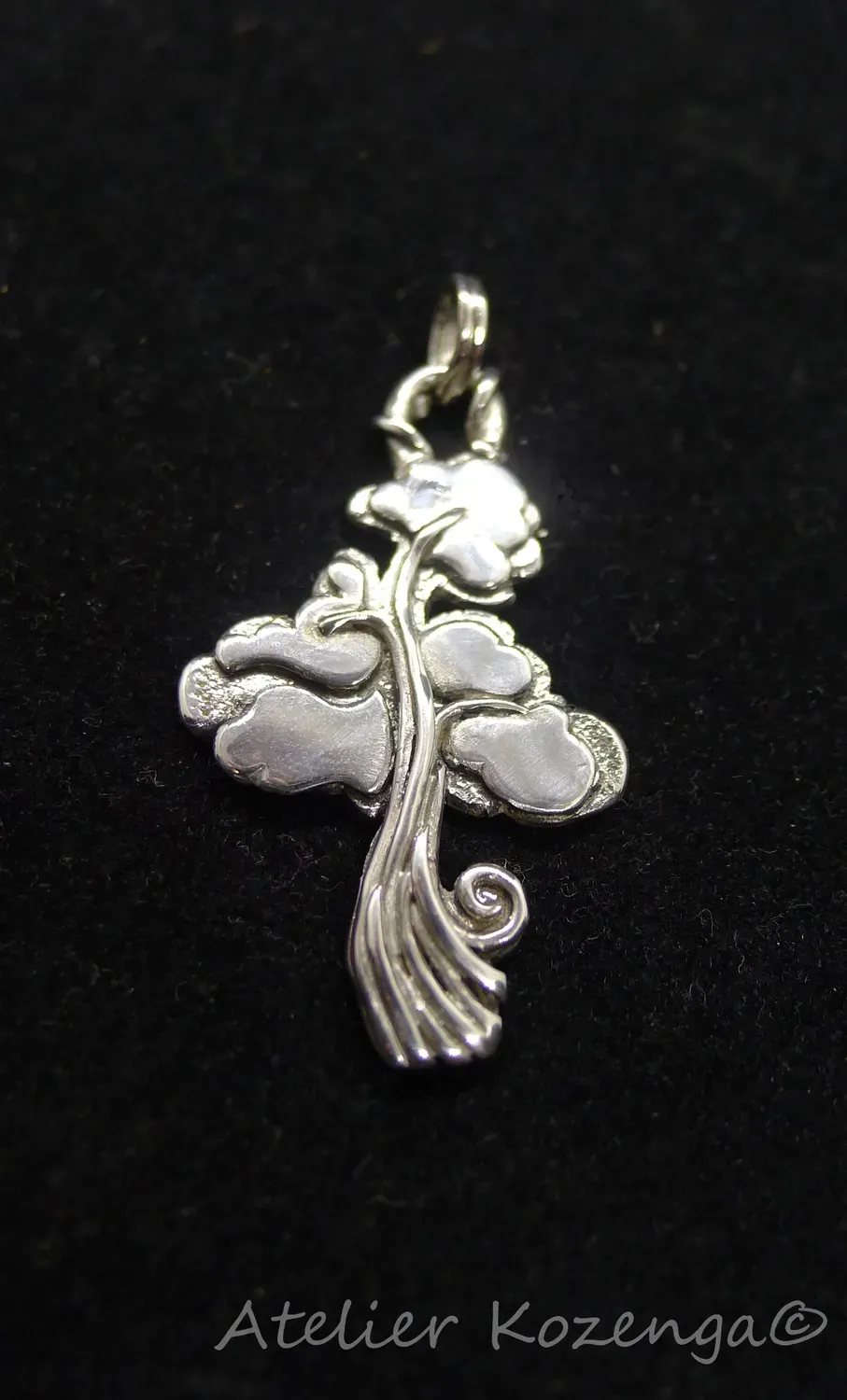 L'Atelier Kozenga Arbre pendentif argent motif arbre
