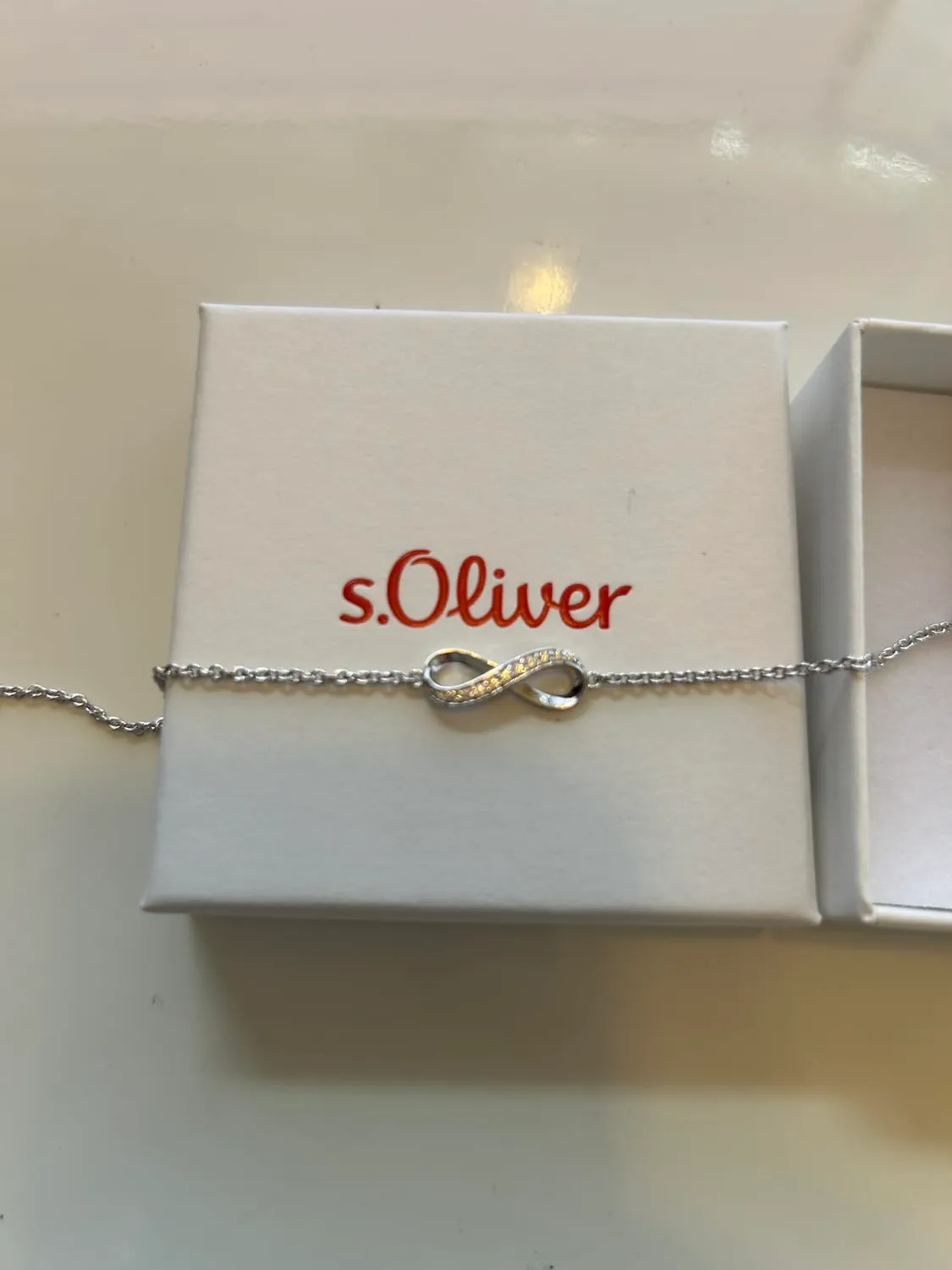 s.Oliver Infinity Groß bracelet argent zircon 17-19 cm