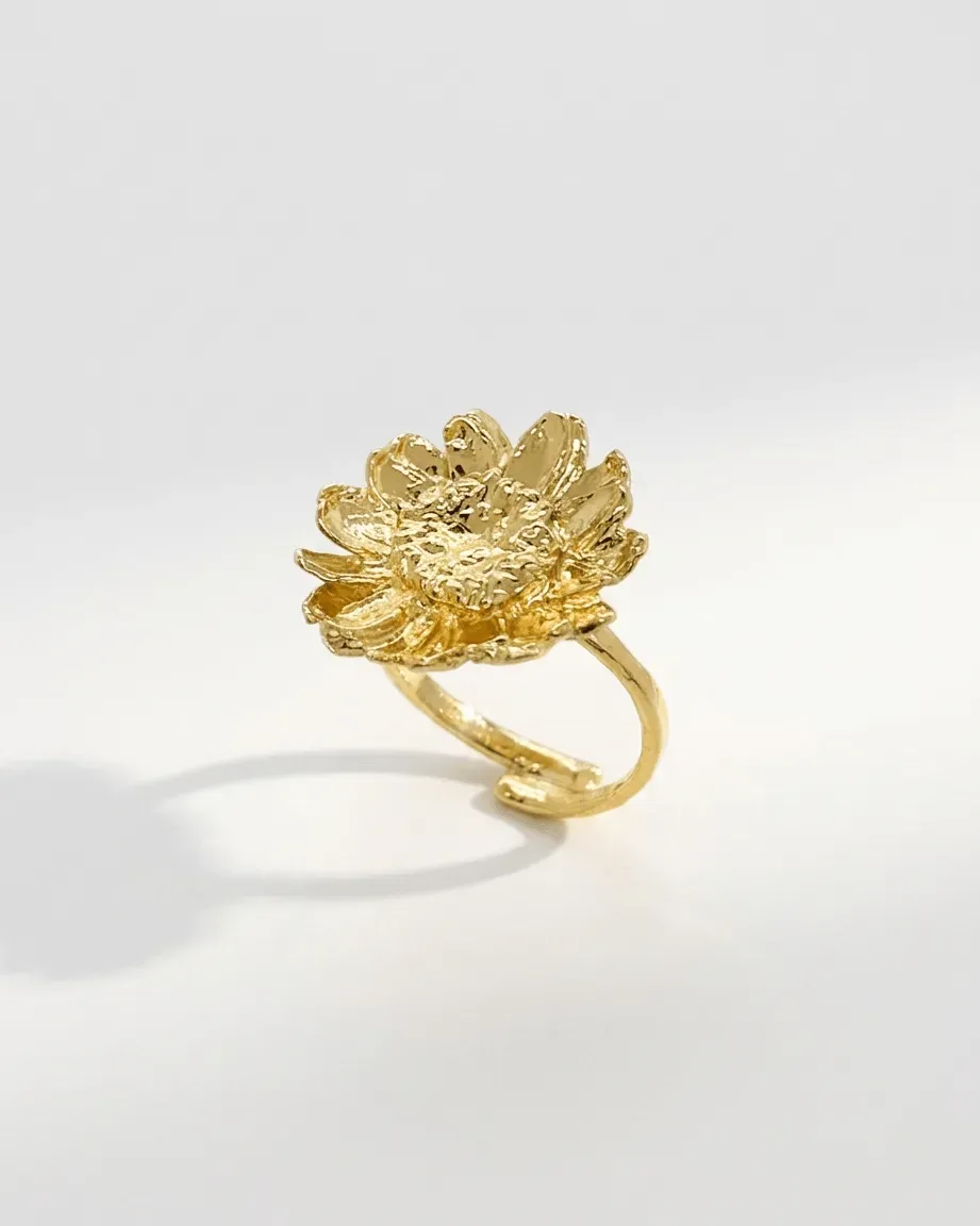 Elise Tsikis Ansou bague fleur or jaune réglable