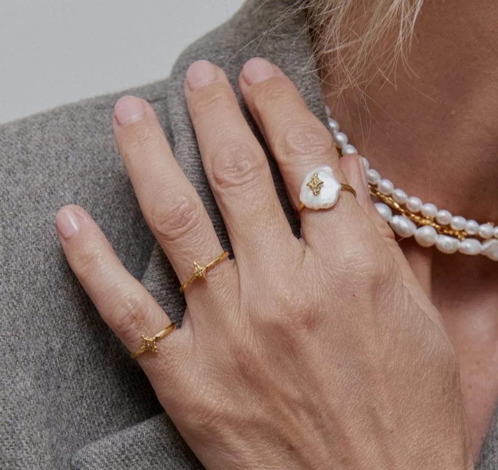 Elise Tsikis Ismène bague perle ajustable