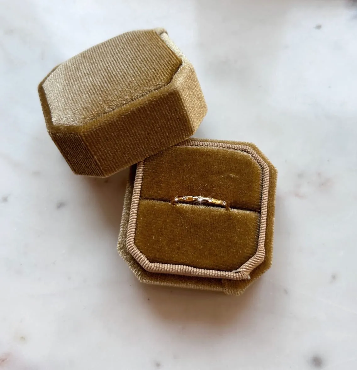 Elise Tsikis Olympe bague dorée taille 52