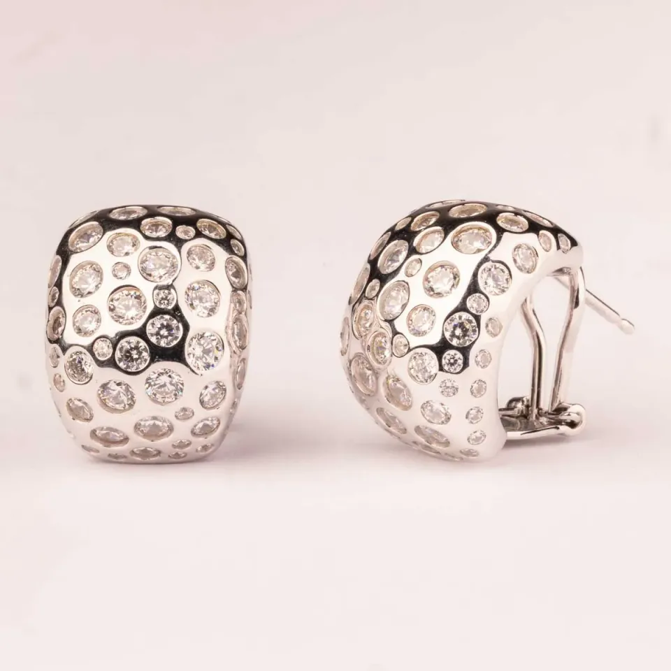 Ultima Edizione Bubbles zircons boucles d’oreilles blanches