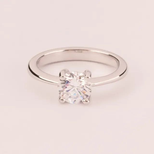 Ultima Edizione solitaire 4 griffes 7 mm bague
