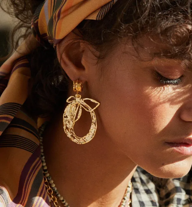 Elise Tsikis Claudia boucles d’oreilles pendantes oranges