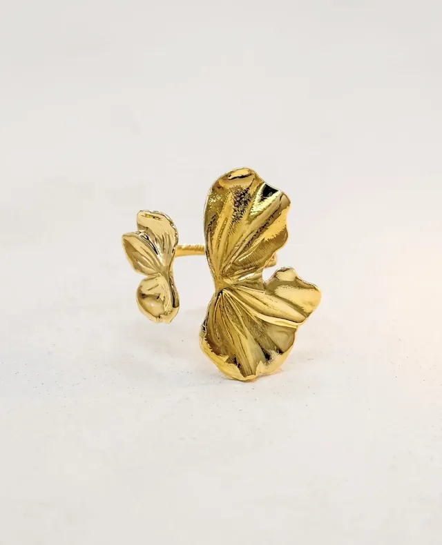 Elise Tsikis Dysis bague fleur dorée réglable
