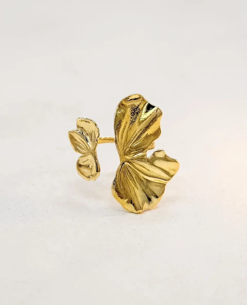 Elise Tsikis Dysis bague fleur dorée réglable