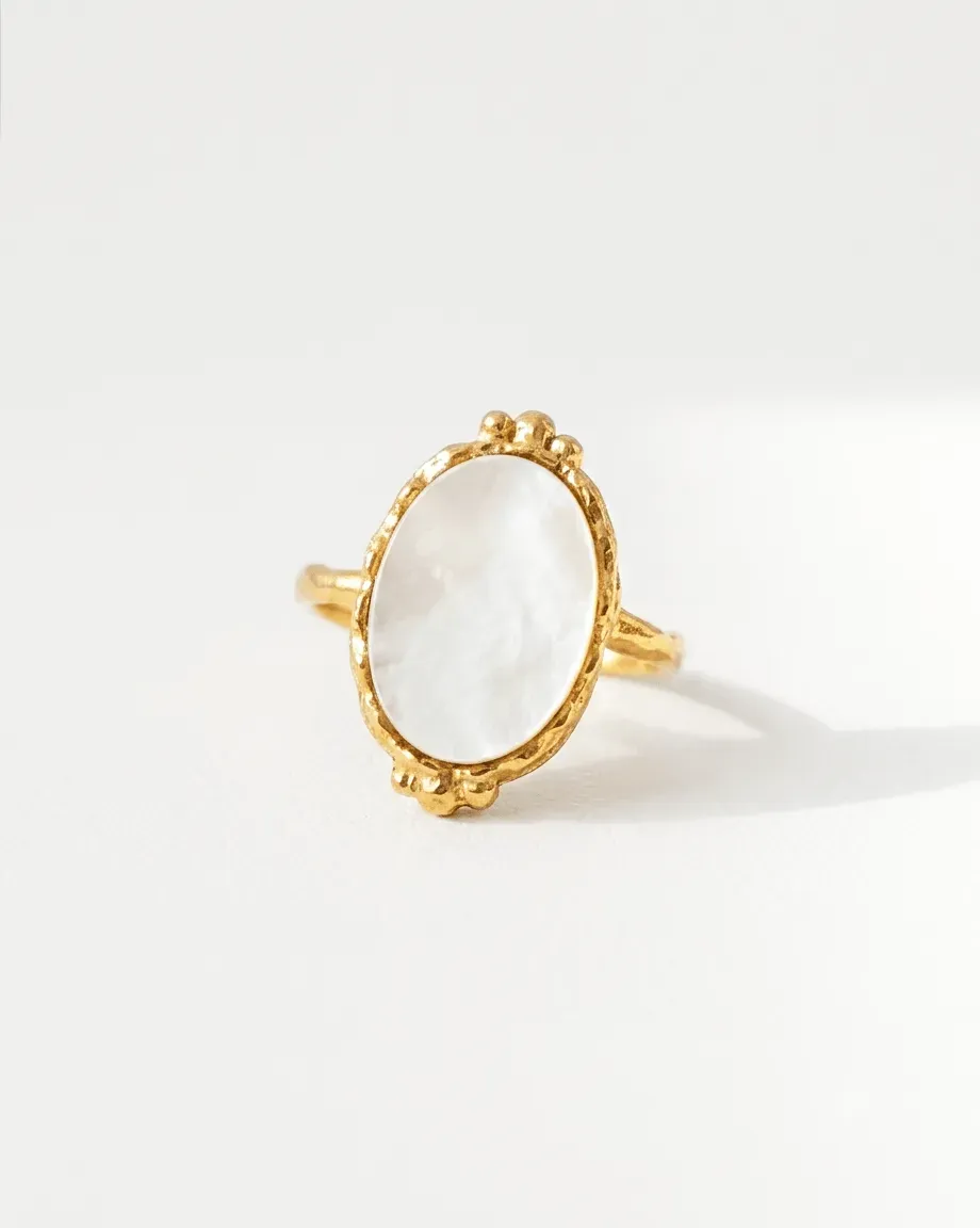 Elise Tsikis Ligari bague réglable nacre blanche