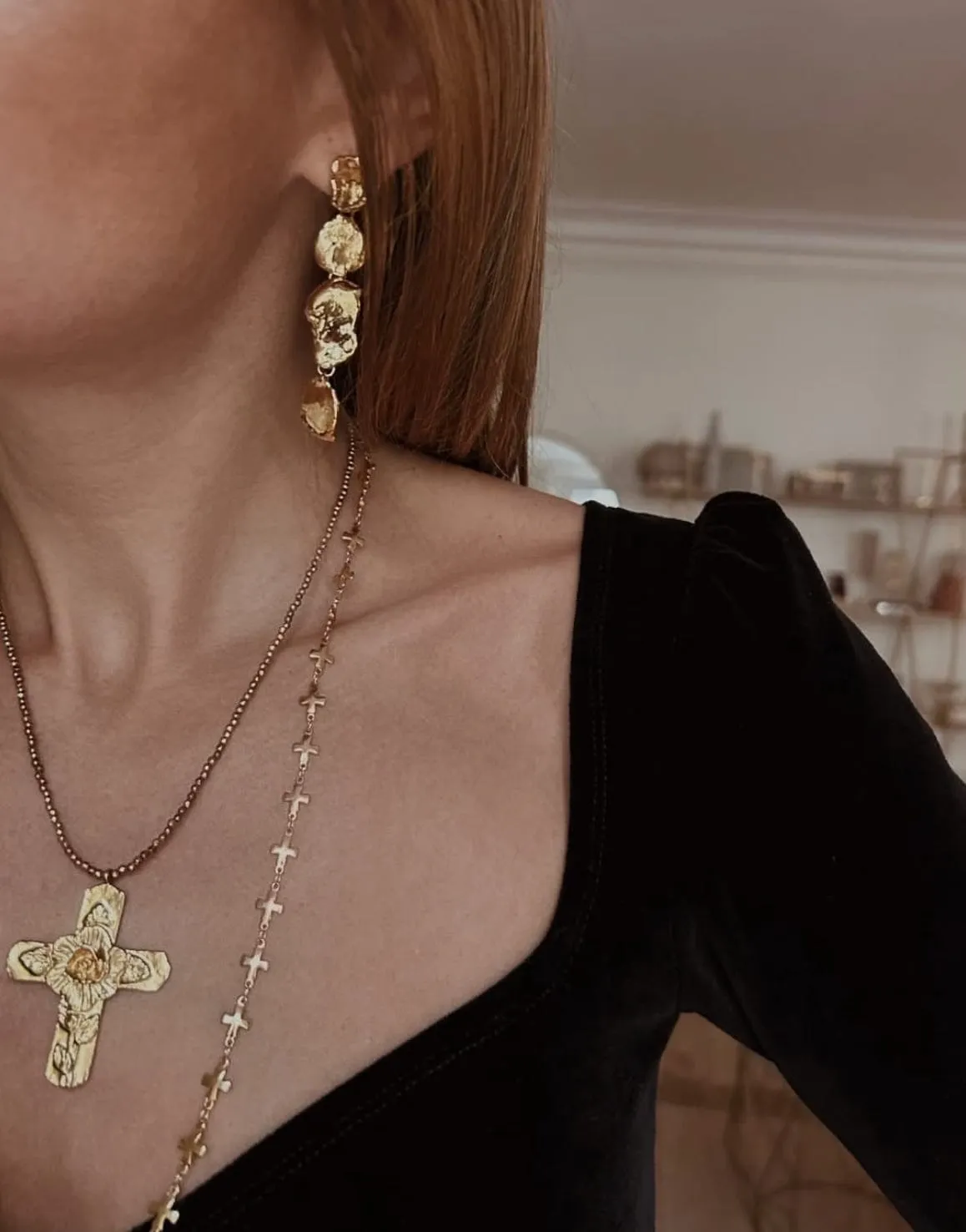 Elise Tsikis Yolis boucles d’oreilles pendantes doré 6,5 cm