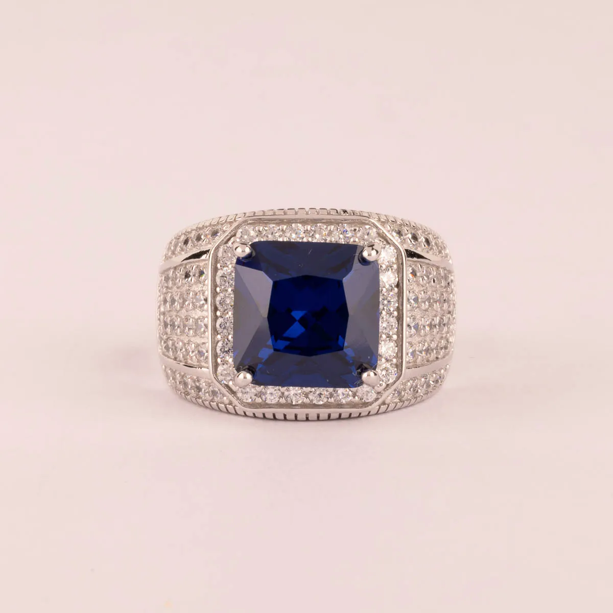 Ultima Edizione bague pavé zircone octogonale colorée