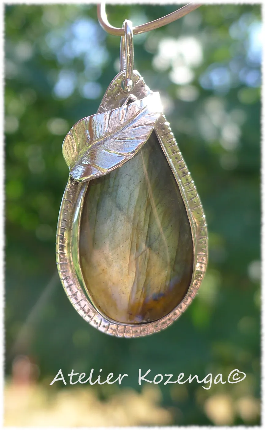 L'Atelier Kozenga Aima pendentif argent labradorite