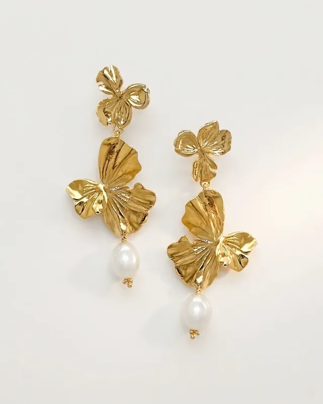 Elise Tsikis Erinye boucles perle culture 6 cm