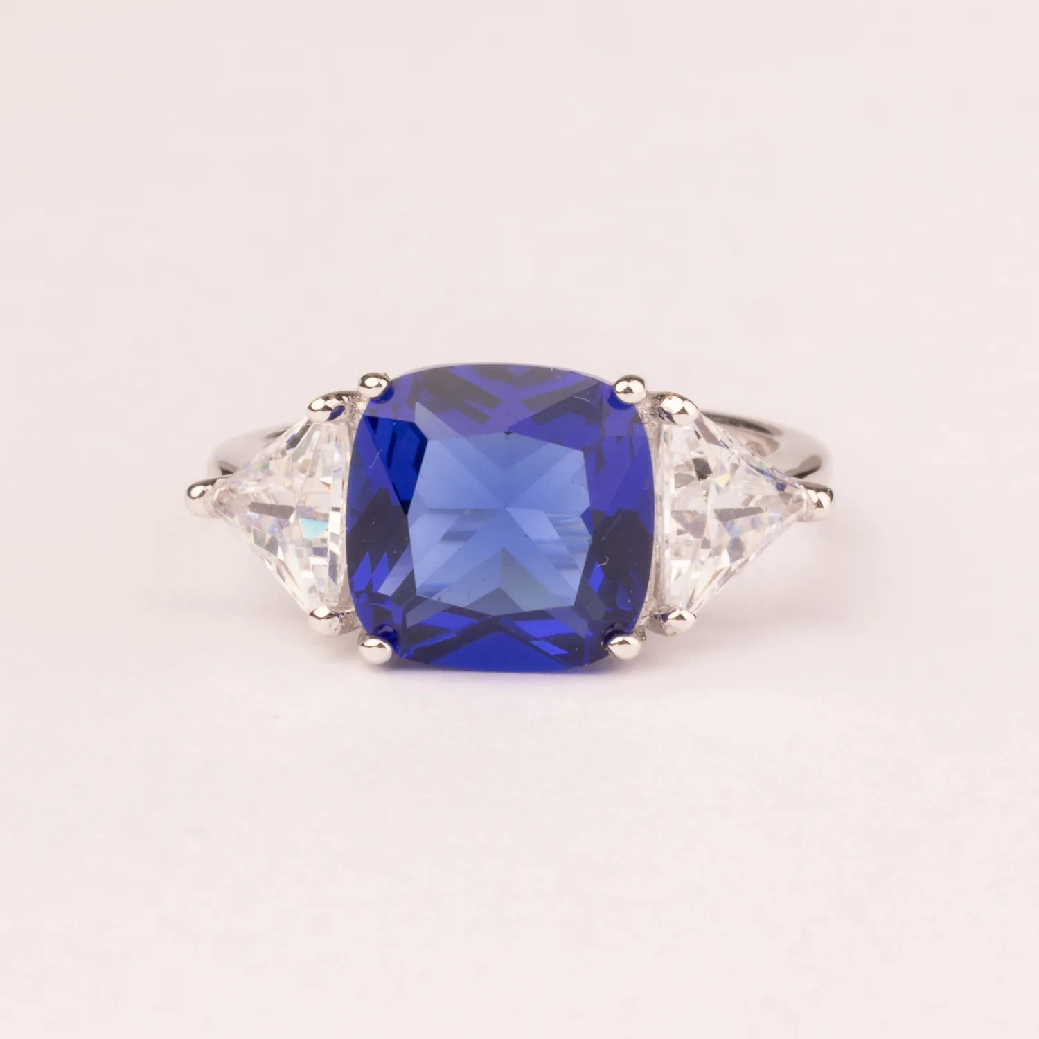 Ultima Edizione Carré bague zircone 10x10 triangles couleur