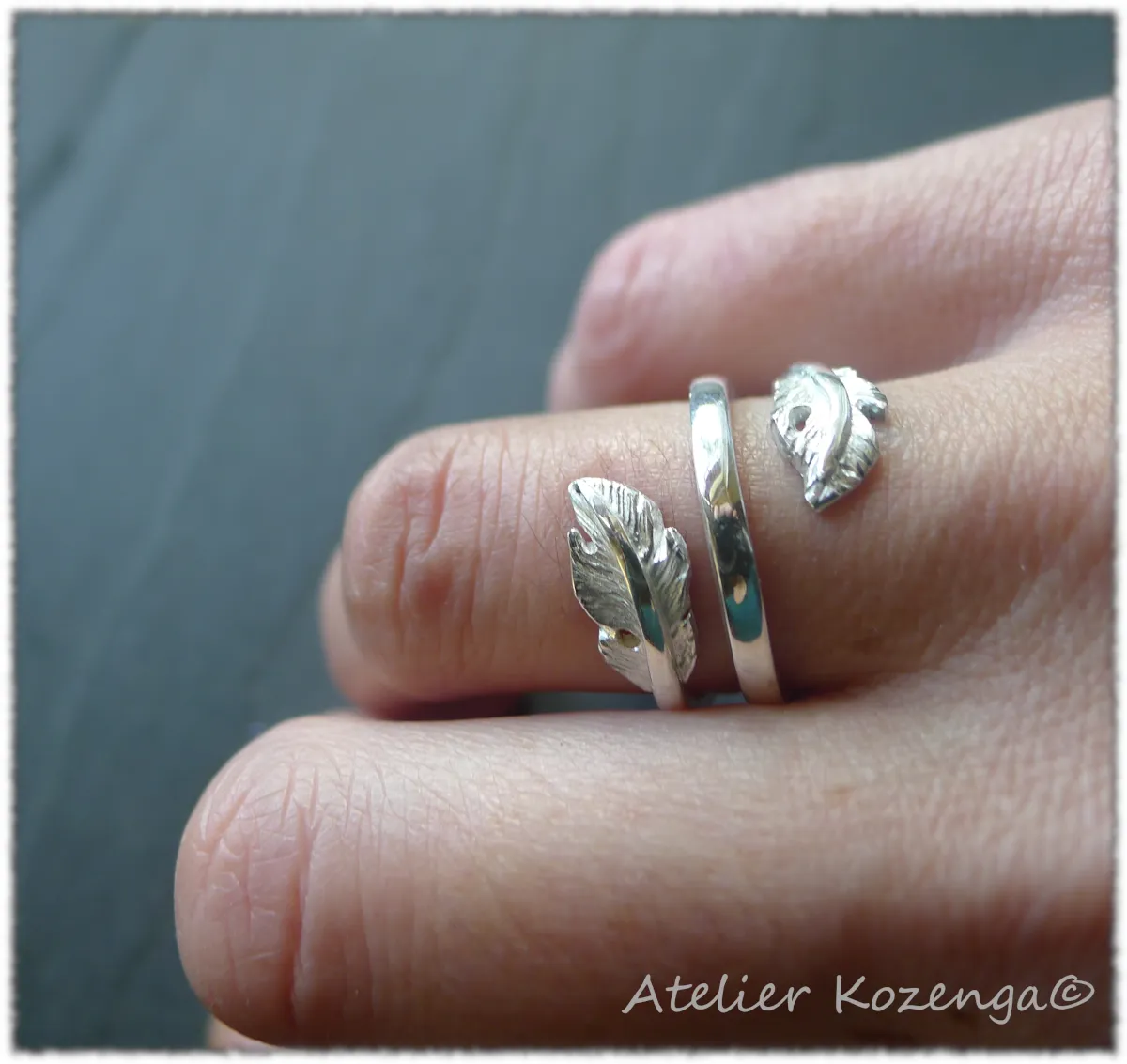 L'Atelier Kozenga Plume bague argent massif légère
