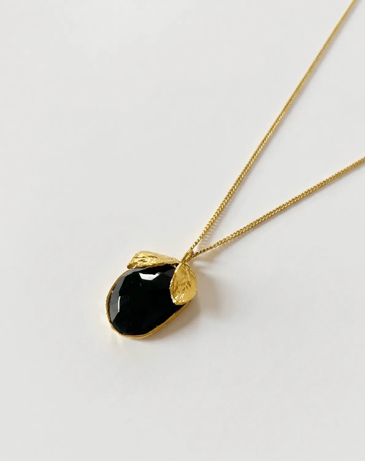 Elise Tsikis Dendra collier onyx noir 45 cm