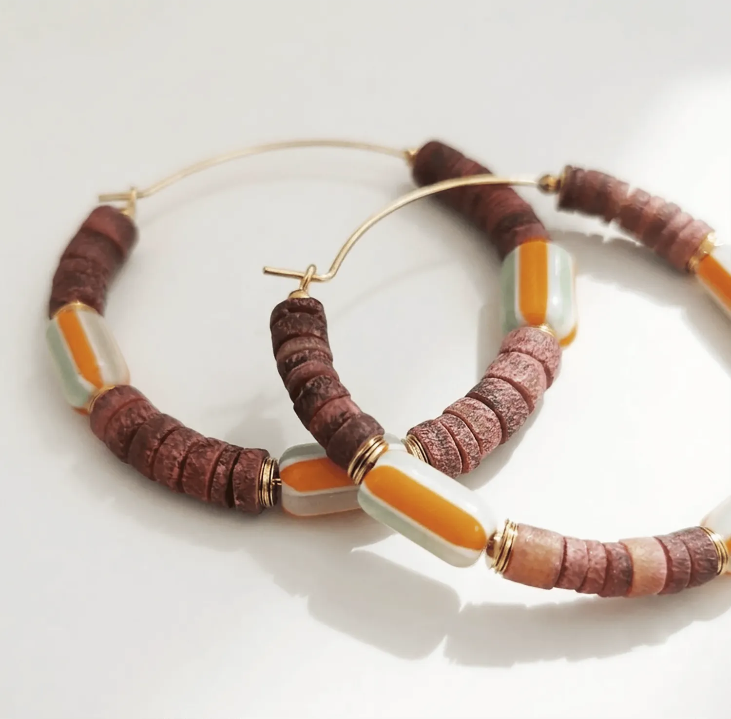 Elise Tsikis Terracina boucles d’oreilles créoles dorées 5 cm
