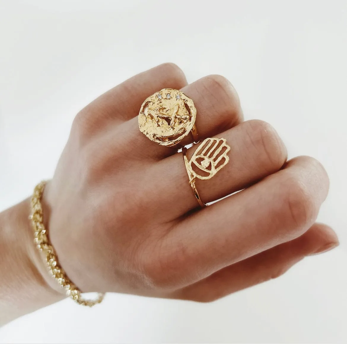 Elise Tsikis Encanto bague main ajustable dorée