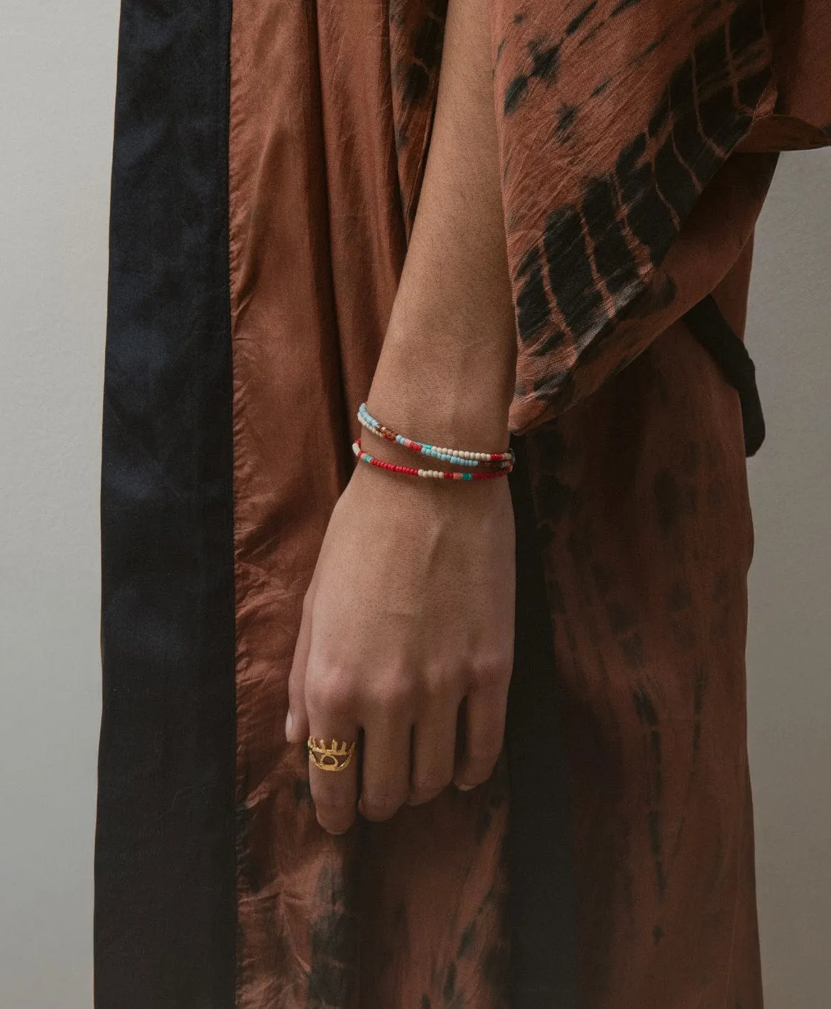 Elise Tsikis Caney bracelet perles rouge